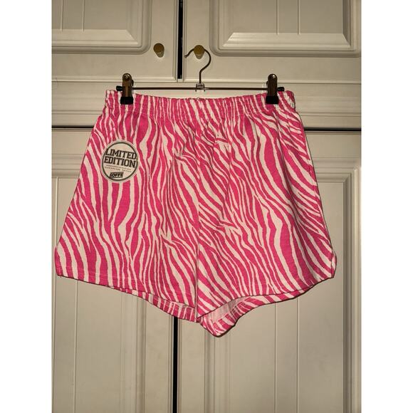 NEW Women’s SOFFE Hot Pink Zebra Print Shorts Extra Large XL - Picture 1 of 4